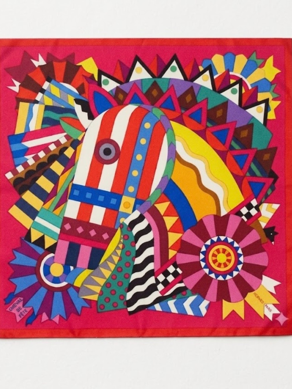 “Cheval de Fête” Art Magnet – Vibrant & Geometric Decor